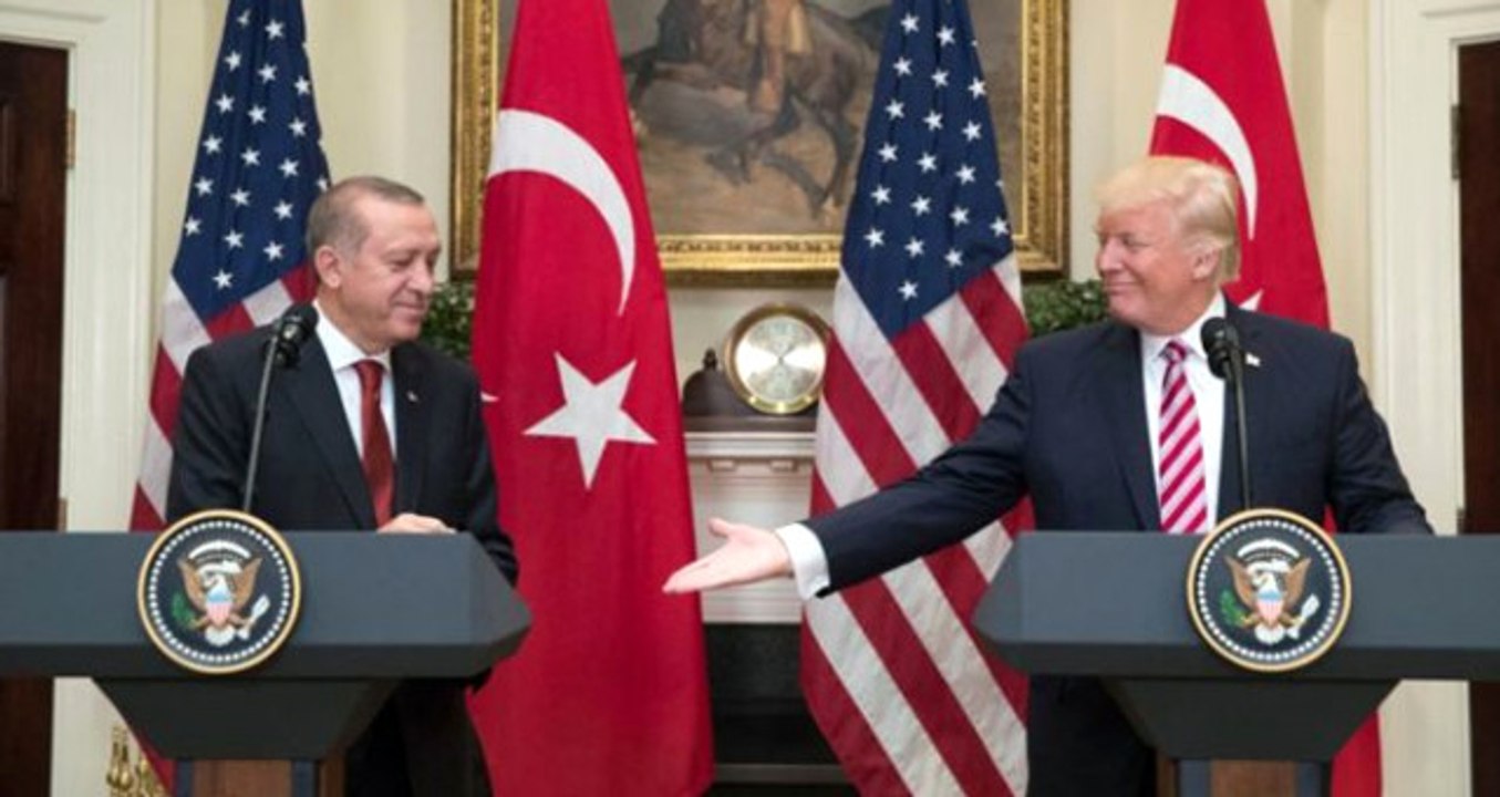 Trump'ın Serbest Bırakılmasını İstediği Rahip Brunson'a Müebbet İstendi