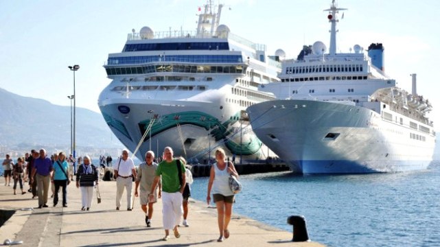 Kruvaziyer Gemi ile Turist Getiren Acentalara, 45 Dolar Verilecek