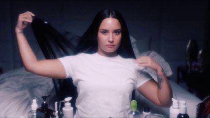 Demi Lovato se démaquille complètement et fait le buzz