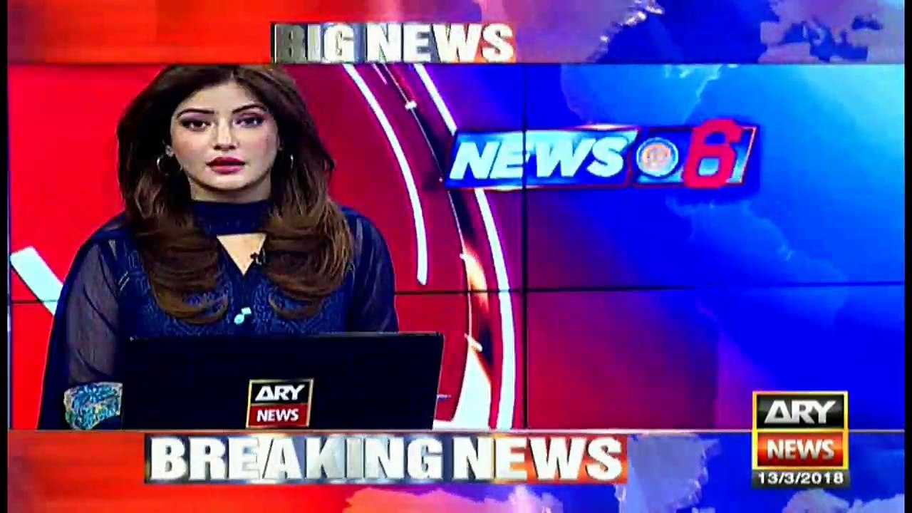Imran Khan narrowly escapes shoe attack