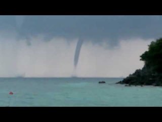 นทท.ตื่นตา "พายุงวงช้าง" ในทะเลอ่าวพังงา l ข่าวเวิร์คพอยท์ l 21 มี.ค.60