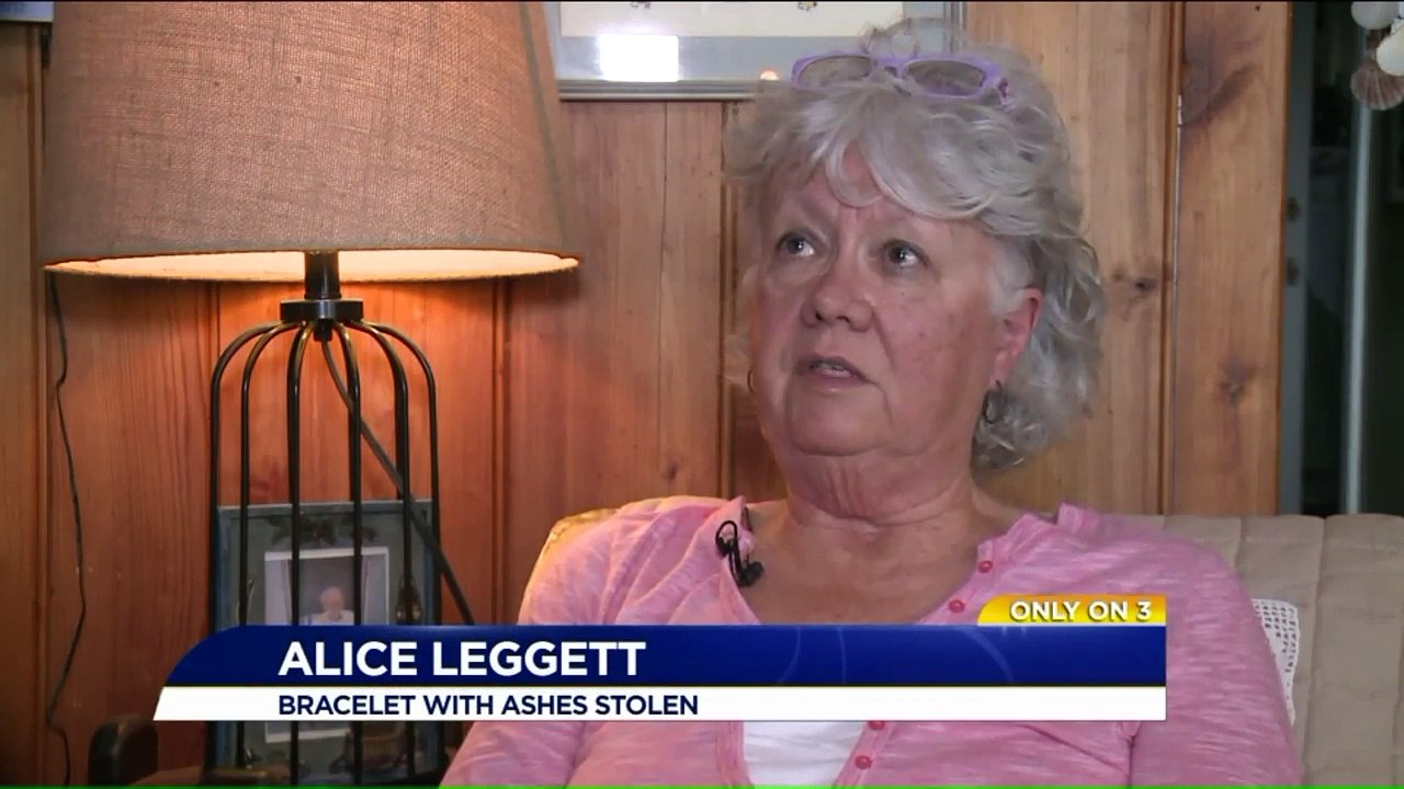 Woman Devastated After Bracelet Made from Late Husband's Ashes is Stolen