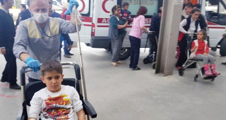 160 Öğrenci Gıda Zehirlenmesi Teşhisiyle Tedavi Altına Alındı