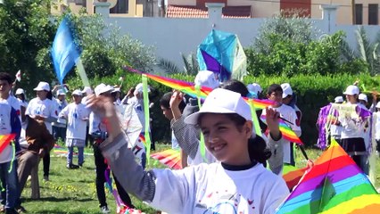 Gazzeli çocuklar Japonya'daki tsunami faciasını unutmadı - HAN YUNUS