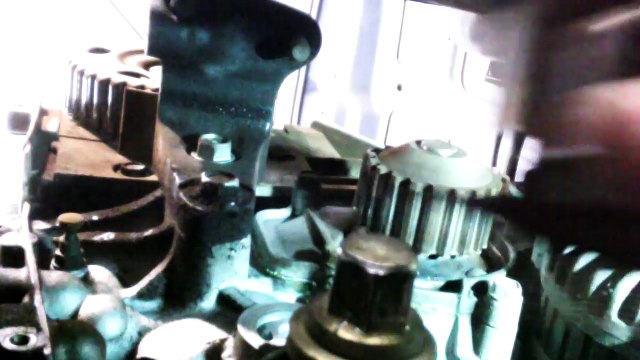 Timing belt replacement 1988 - 1995 Honda Civic 1.5L 4 cylinder water pump Install Remove