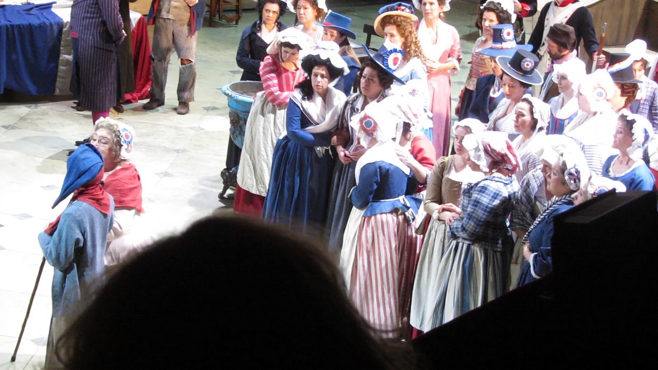 Anna Tomowa-Sintow & Carlos Alvarez, 'Son la vecchia Madelon', Andrea Chénier (Giordano)