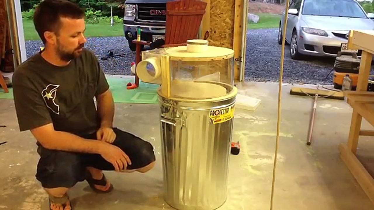 On the cheap dust collector. Thein baffle.