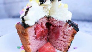 Double Strawberry Stuffed Cupcakes ~ Sundae Style