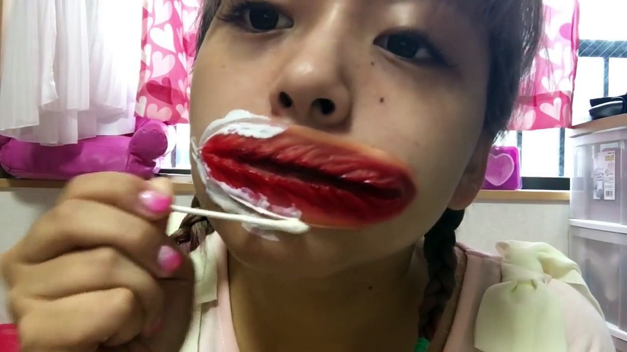 【グロ注意】100均活用！特殊メイクをしてみた〜スマイリー口裂け編〜 【ハロウィンウィーク】