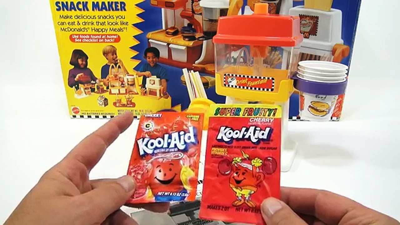 McDonalds Happy Meal Magic Drink Fountain Maker Set, 1993 Mattel Toys (Fun Recipes)