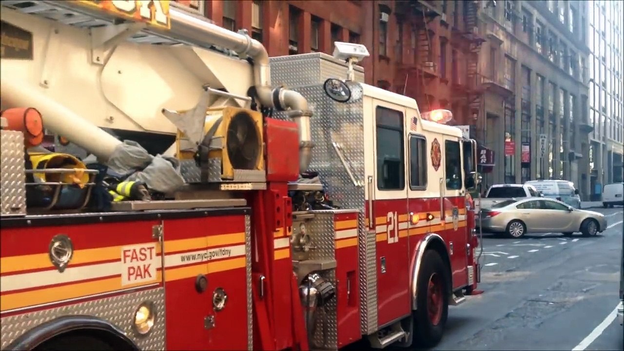 FDNY Tower Ladder 21 Gets A Call While On BISP, Chauffeur Picks Up Firefighters & Then Responds