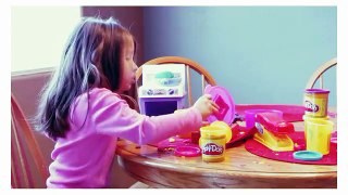 Emmas Cooking With Play-Doh Show