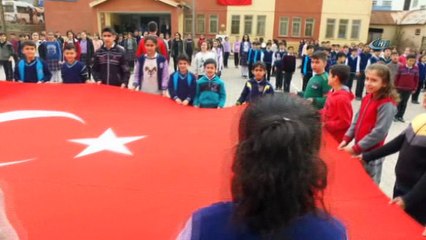 Bedenleriyle Afrin yazan Beytüşşebaplı öğrencilerden Mehmetçiğe destek