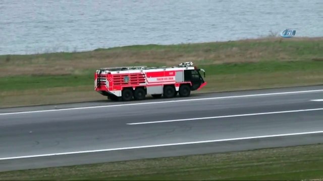 Acil İniş İsteyen Uçak Trabzon Havalimanı'na İniş Yaptı