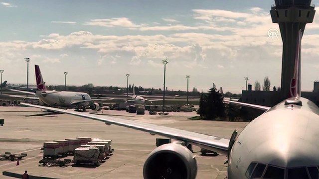 İran'da düşen jette hayatını kaybedenlerin cenazesi Türkiye'ye getirildi - İSTANBUL
