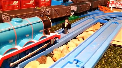 Trackmaster Thomas egg express Unboxing review and first run
