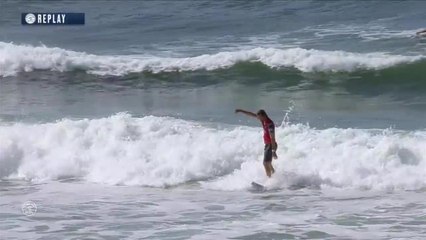 Adrénaline - Surf : Jordy Smith with an 8.17 Wave vs. M.Rodrigues
