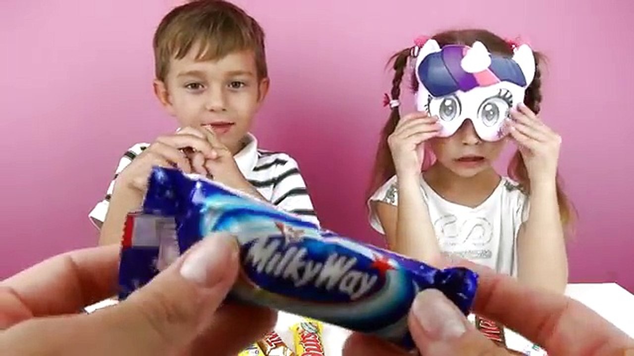 ✿ ЧЕЛЛЕНДЖ ШОКОЛАДНЫЙ БАТОНЧИК Угадай ВКУС Шоколада Арина шоу Challenge Chocolate