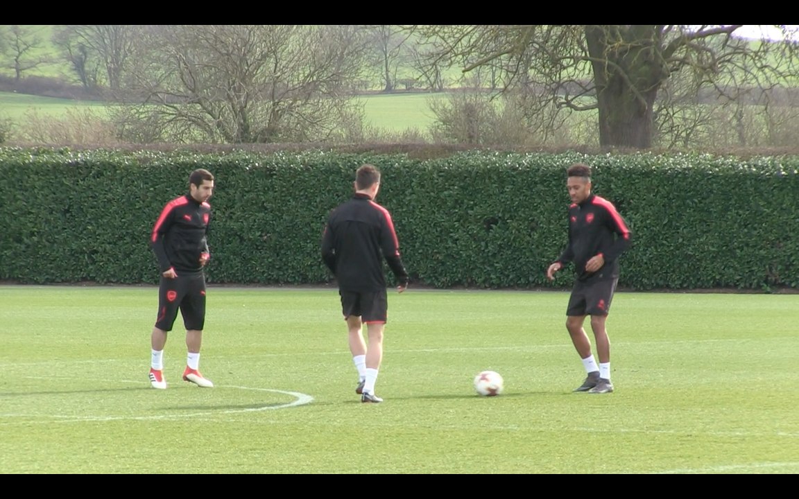 Arsenal train ahead of AC Milan clash