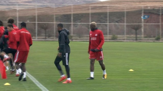 Samet Aybaba: 'İçimizde yaşadığımız hayali gerçekleştirmek istiyoruz'