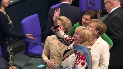 Merkel reelegida canciller para difícil cuarto mandato