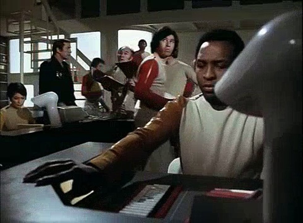 Space 1999 S01 E23 Dragon s Domain