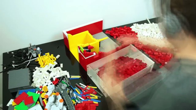 The LEGO McDonalds Happy Meal Maker | Chicken Nuggets, Hamburgers & SURPRISE Toy