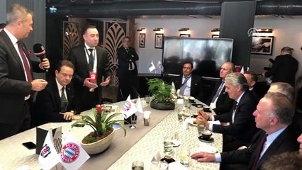 Beşiktaşlı yöneticiler, Şampiyonlar Ligi'nde karşılaşacağı Bayern Münih'in yöneticilerine yemek verdi (2)  - İSTANBUL