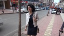 Siirt'in İlk Kadın Başhekimi Şeyda Kayhan, Şehit Ailelerini Ziyaret Etti