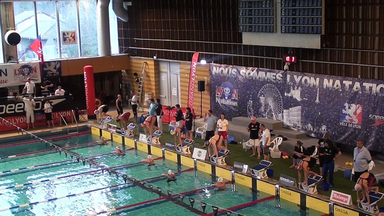 Rébecca Gensane remporte sa série du 200 4N en 2 24 41, réunion de Lyon, mars 2018