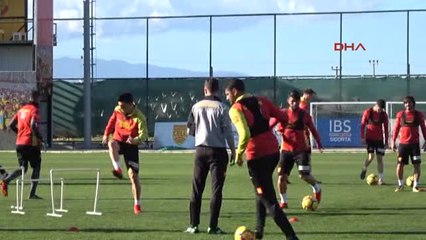 Demba Ba, Göztepe'de Çok Mutlu Olduğunu Söyledi