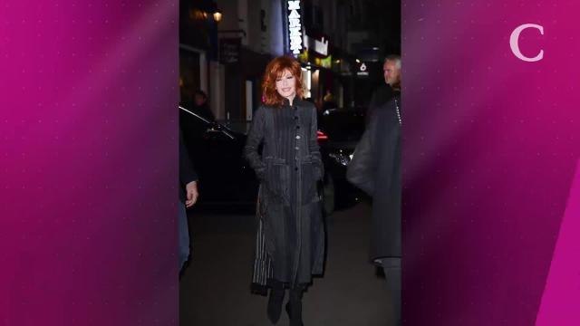 PHOTOS. Mylène Farmer radieuse et envoûtante à l'avant-première de Ghostland à Paris