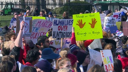 Les lycéens contre les armes à feu devant la Maison Blanche