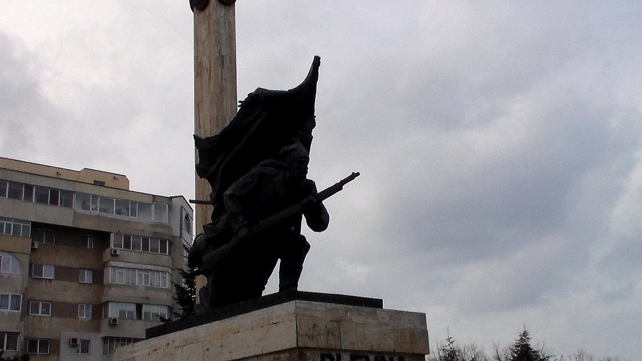 Heroes monument
