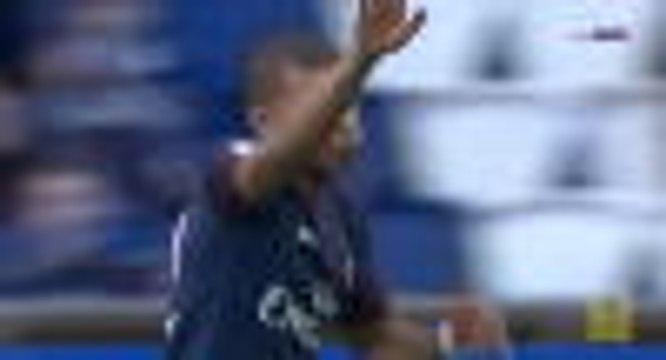 Delicious Draxler ball sets up opener for Mbappe