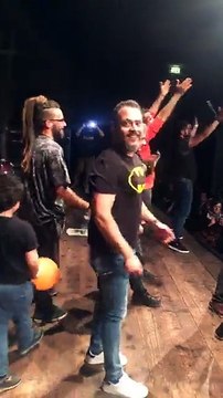 Flavio Insinna e la video diretta FB dell'ultima tappa del suo Tour teatrale La Macchina della Felicità al Teatro Al Massimo di Palermo - 11/03/2018