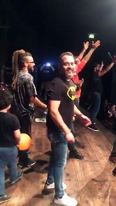 Flavio Insinna e la video diretta FB dell'ultima tappa del suo Tour teatrale "La Macchina della Felicità" al Teatro "Al Massimo" di Palermo - 11/03/2018