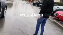 Cristiano Ronaldo mostra o seu Bugatti Chiron a estrela da NFL