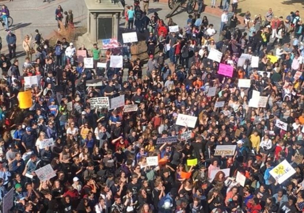 Students Chant 'We Won't Go' During Pro-Gun Con...