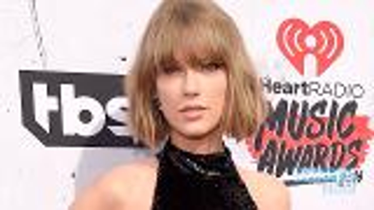 Taylor Swift Posts Dance Rehearsal Footage from 'Delicate' Video | Billboard News
