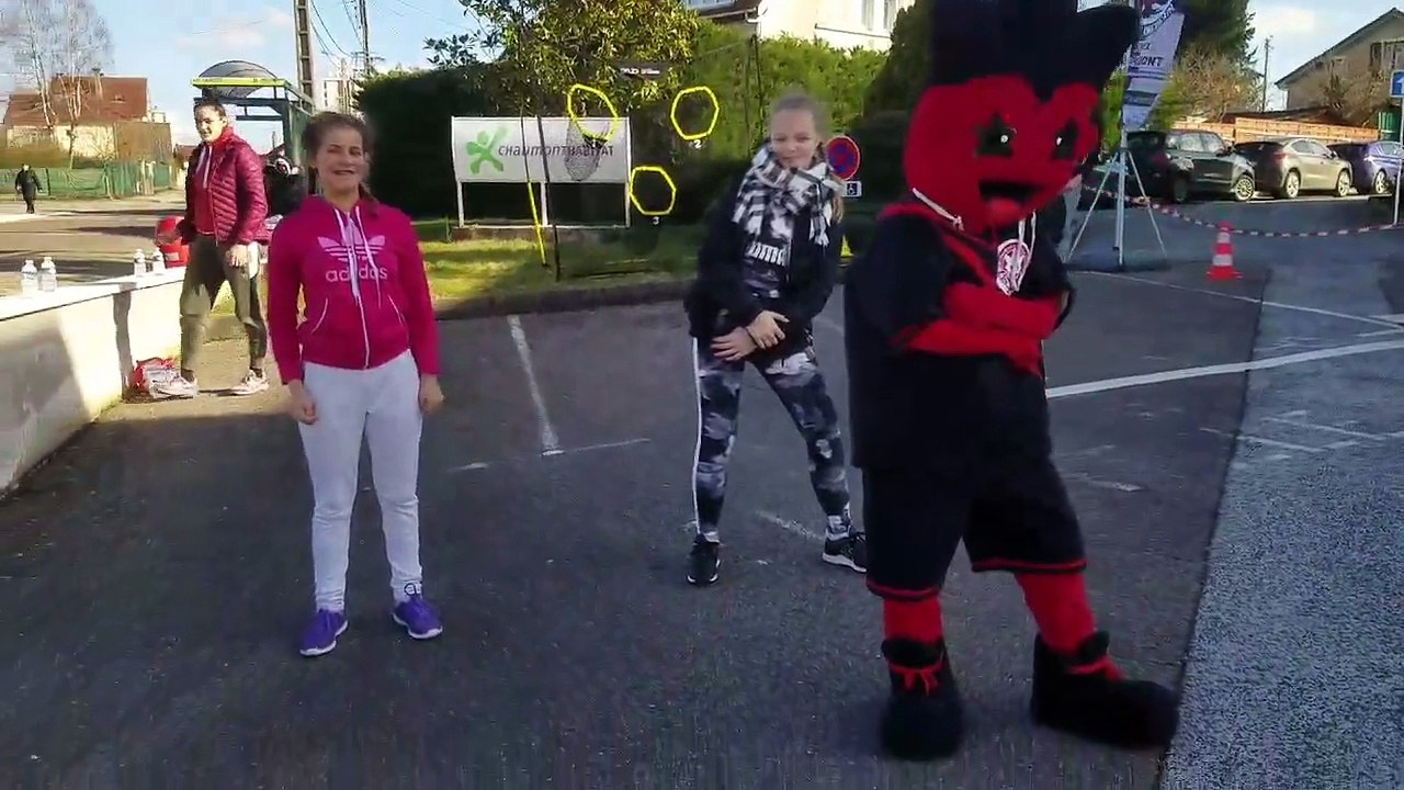 Notre mascotte chez notre partenaire Chaumont Habitat !