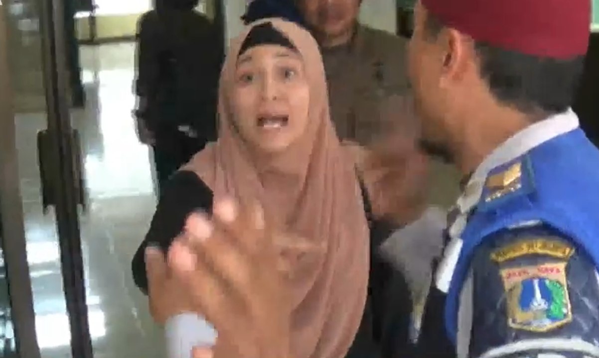 Mobil Diderek, Pemilik Kendaraan Adu Mulut dengan Petugas