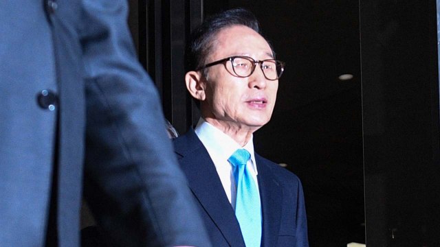 MB 14시간 마라톤 조사, 6시간 넘게 조서 열람 / YTN