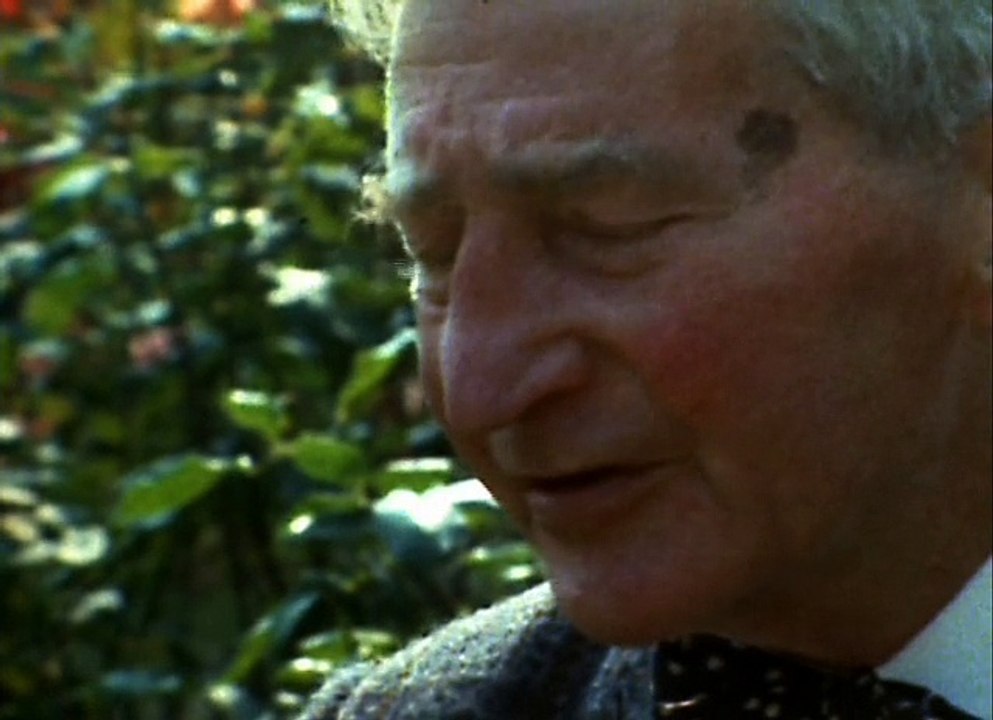 02 Distant War (Sept 1939 - May 1940)