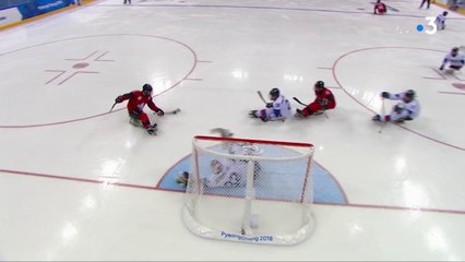 Jeux Paralympiques - Hockey sur luge Hommes - Le Canada marque un 6e but face à la Corée du Sud