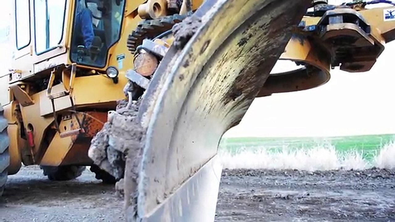 Machines For Kids | Road Grader Construction Ve...