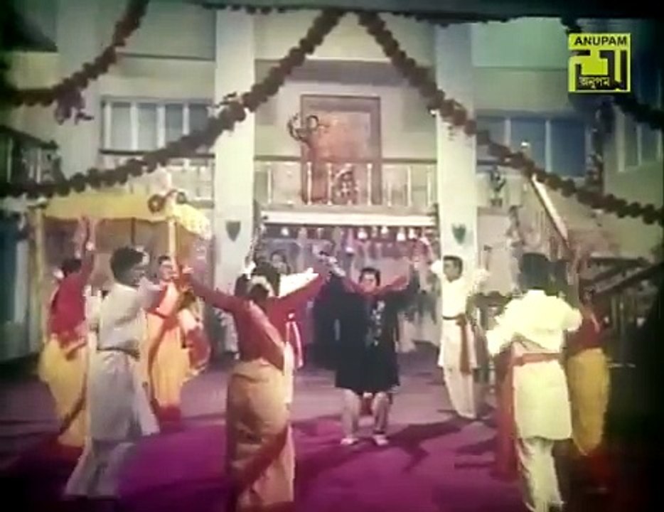 Porena Chokher Polok (HD) - Bangla Evergreen Song