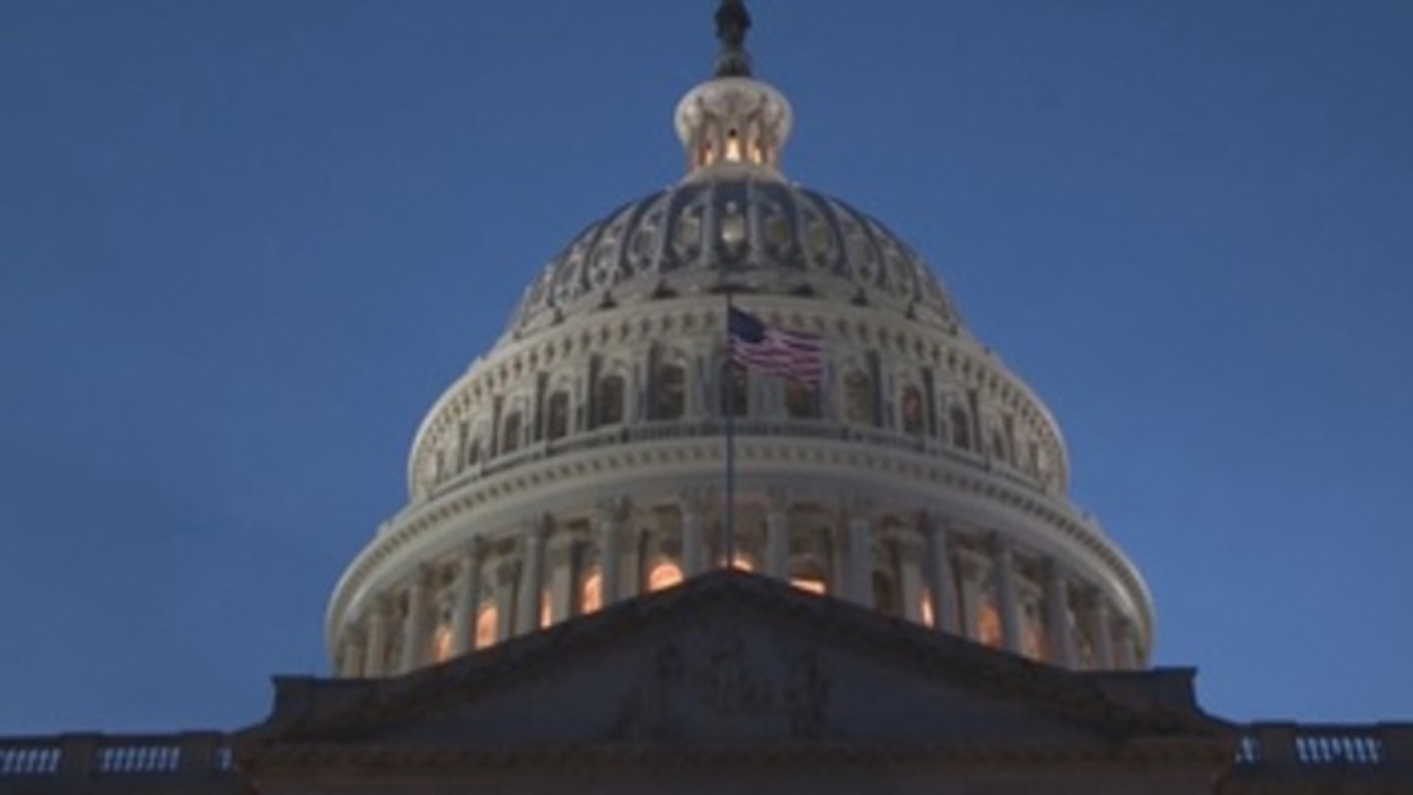 Trump weighs temporary fix for Dreamers in exchange for wall funding