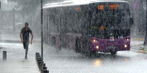 Güneşli Günlere Aldanmayın! İstanbul'a Kuvvetli Yağış Geliyor