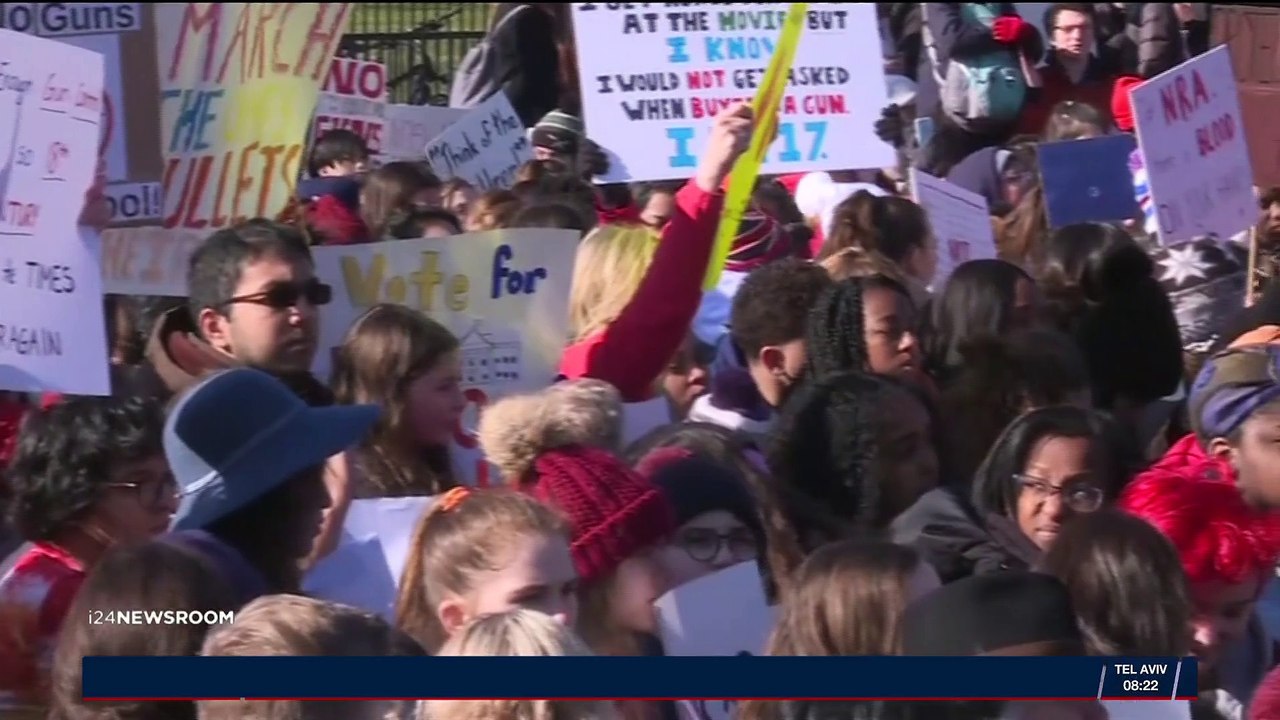 Parkland : hommage aux victimes de la fusillade un mois après
